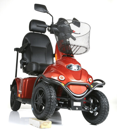 Minicrosser X2 vierwiel scootmobiel medema Zorgbroeder Surhuisterveen